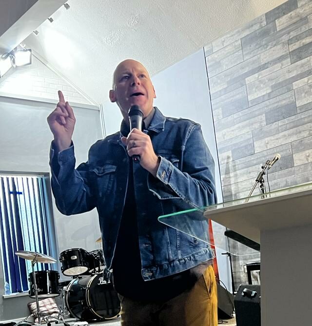 Darren Farmer visits from the USA Rock Church Bradford